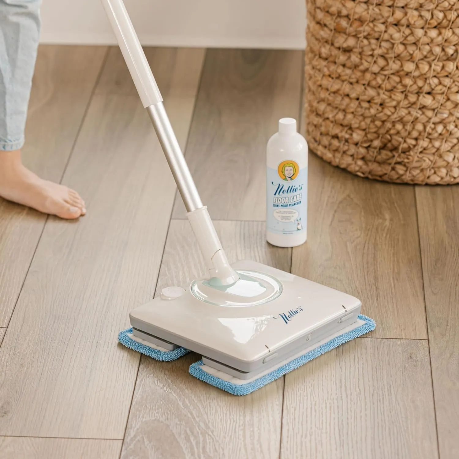Nellie's WOW Mop Cordless Floor Scrubber