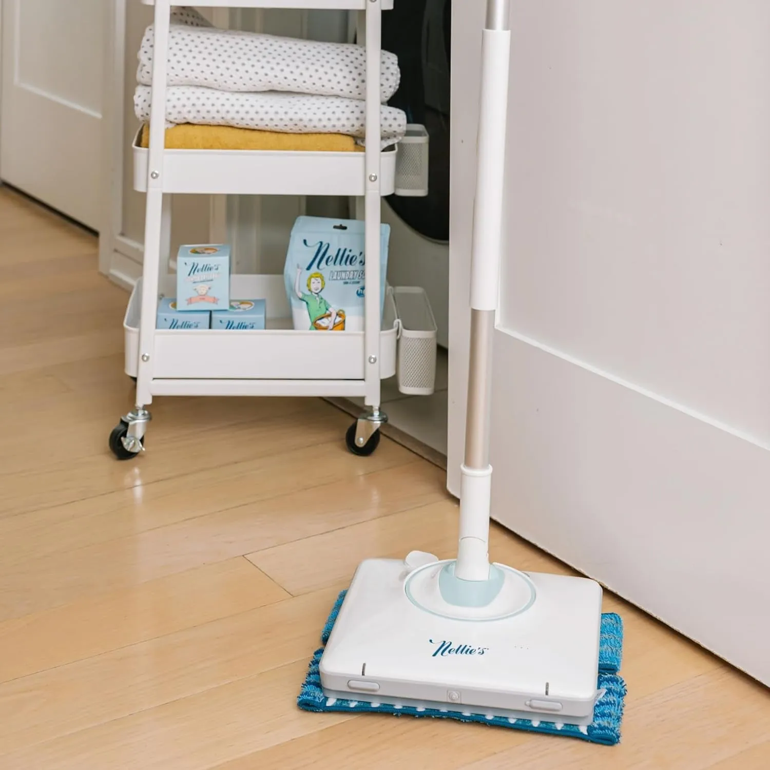 Nellie's WOW Mop Cordless Floor Scrubber