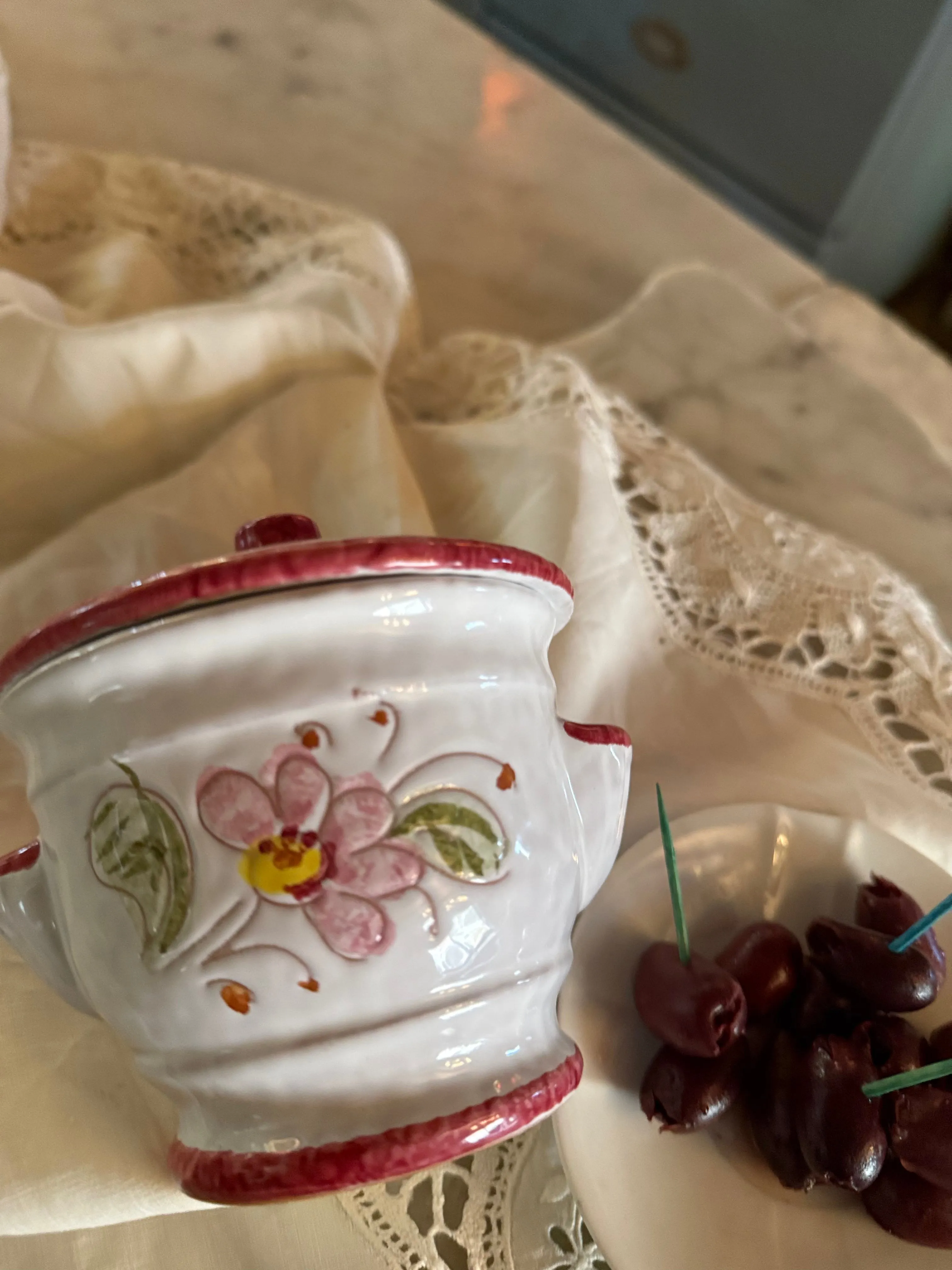 Poubelle Aperitif | Hand Painted Toothpick Tabletop "Trash Can"