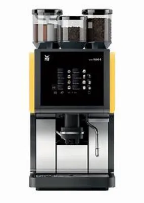 WMF 5000 S   With Hot Chocolate
